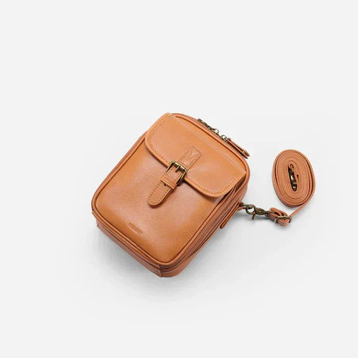 URVASHI™ x KW | The crossbody leather bag